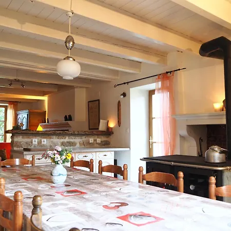 Dom wakacyjny Authentique Maison Familiale Renovee Pres Du 